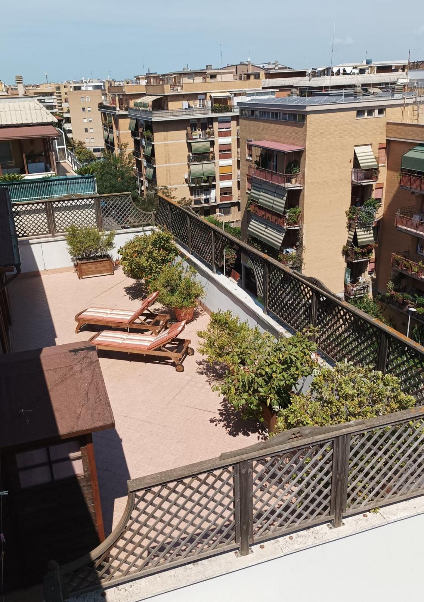 Апартаменты Attico Con Terrazza In Via Dei Traghetti Лидо-ди-Остия Экстерьер фото